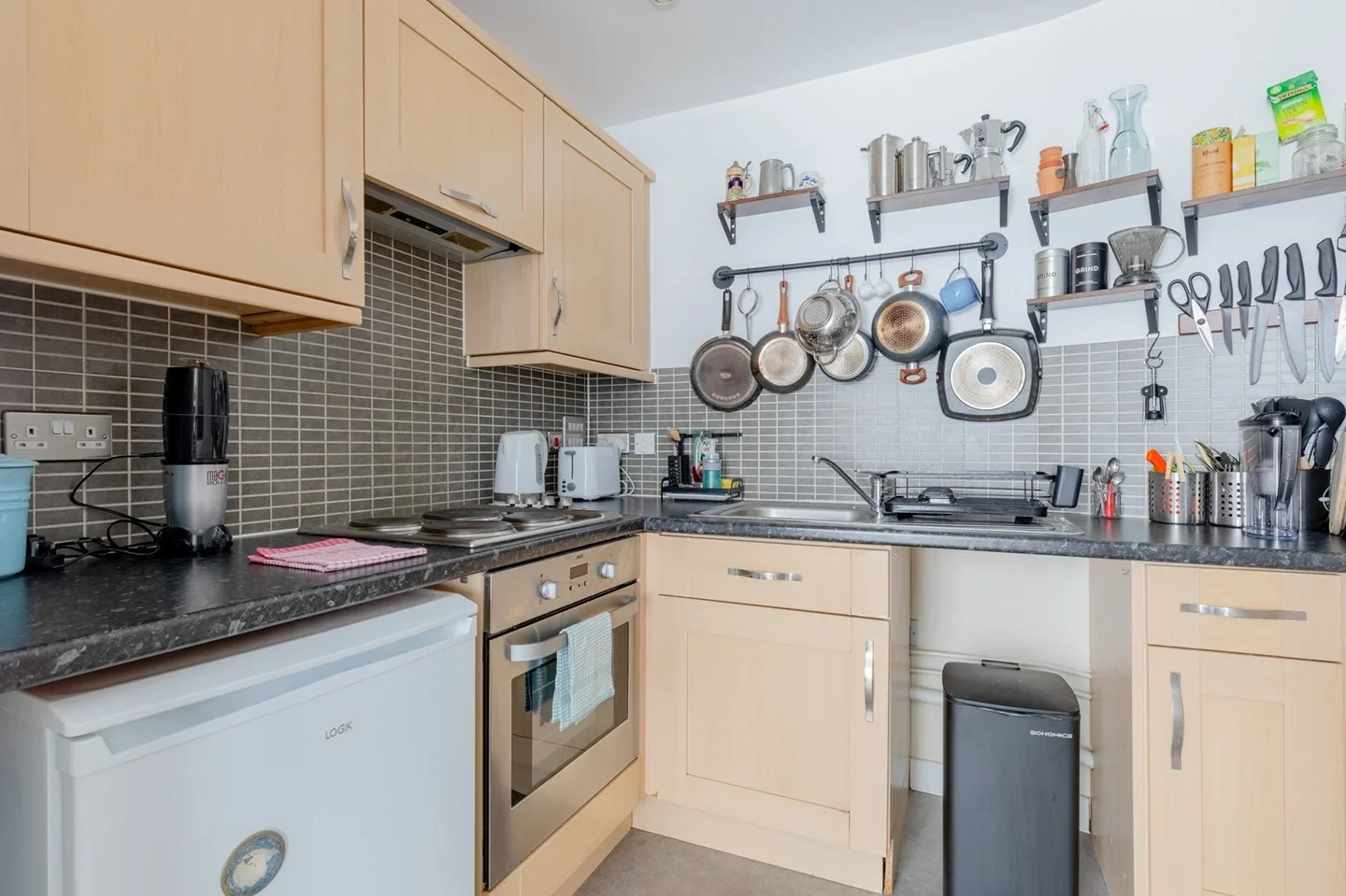 Flat Southwold Road in Greater London