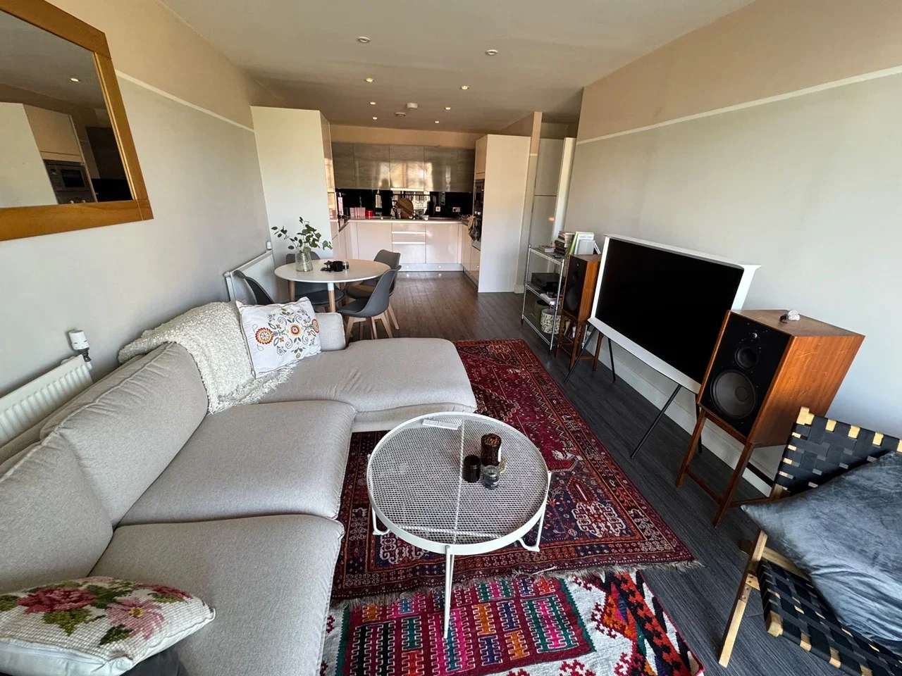 Flat Essex Wharf in Greater London