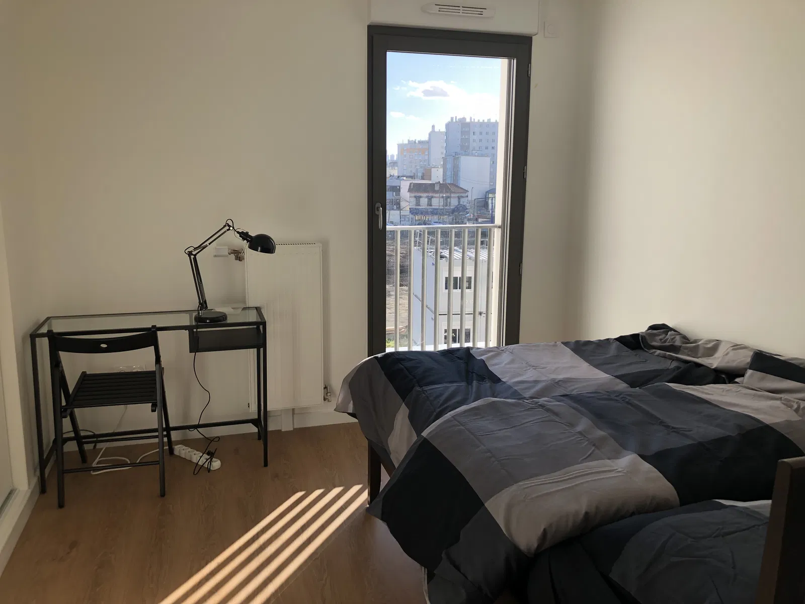 Room Boulevard de Valmy in Colombes