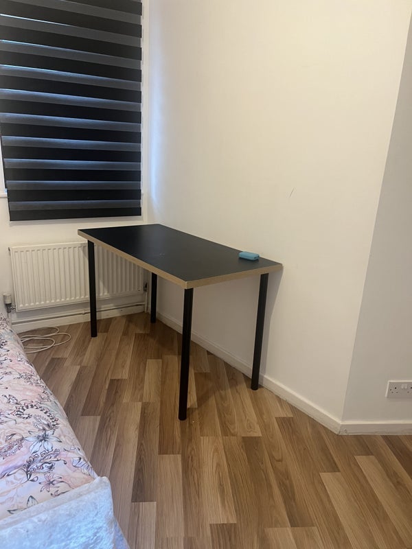 Room New Compton Street in Greater London