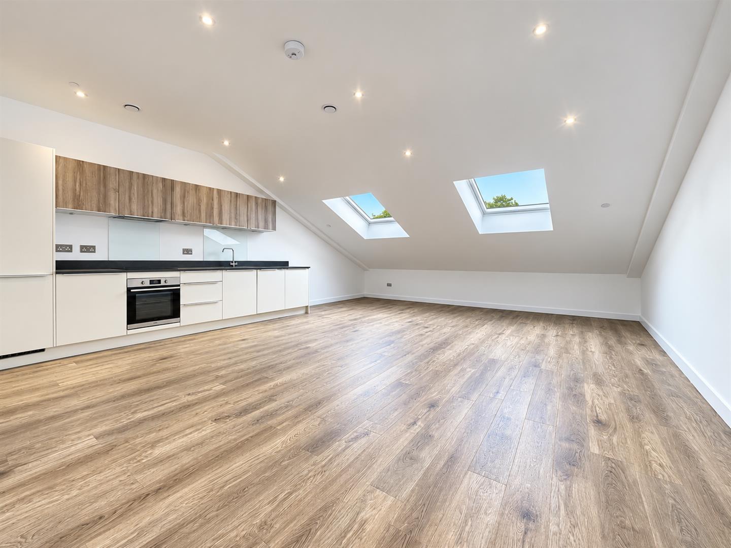 Flat Ashwood Way in Basingstoke and Deane