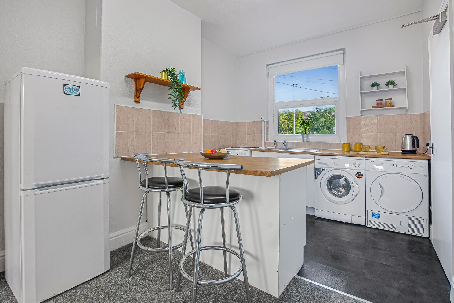 Flat Kirkstall Road in Leeds