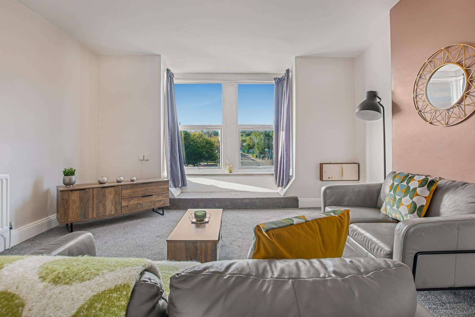 Flat Kirkstall Road in Leeds