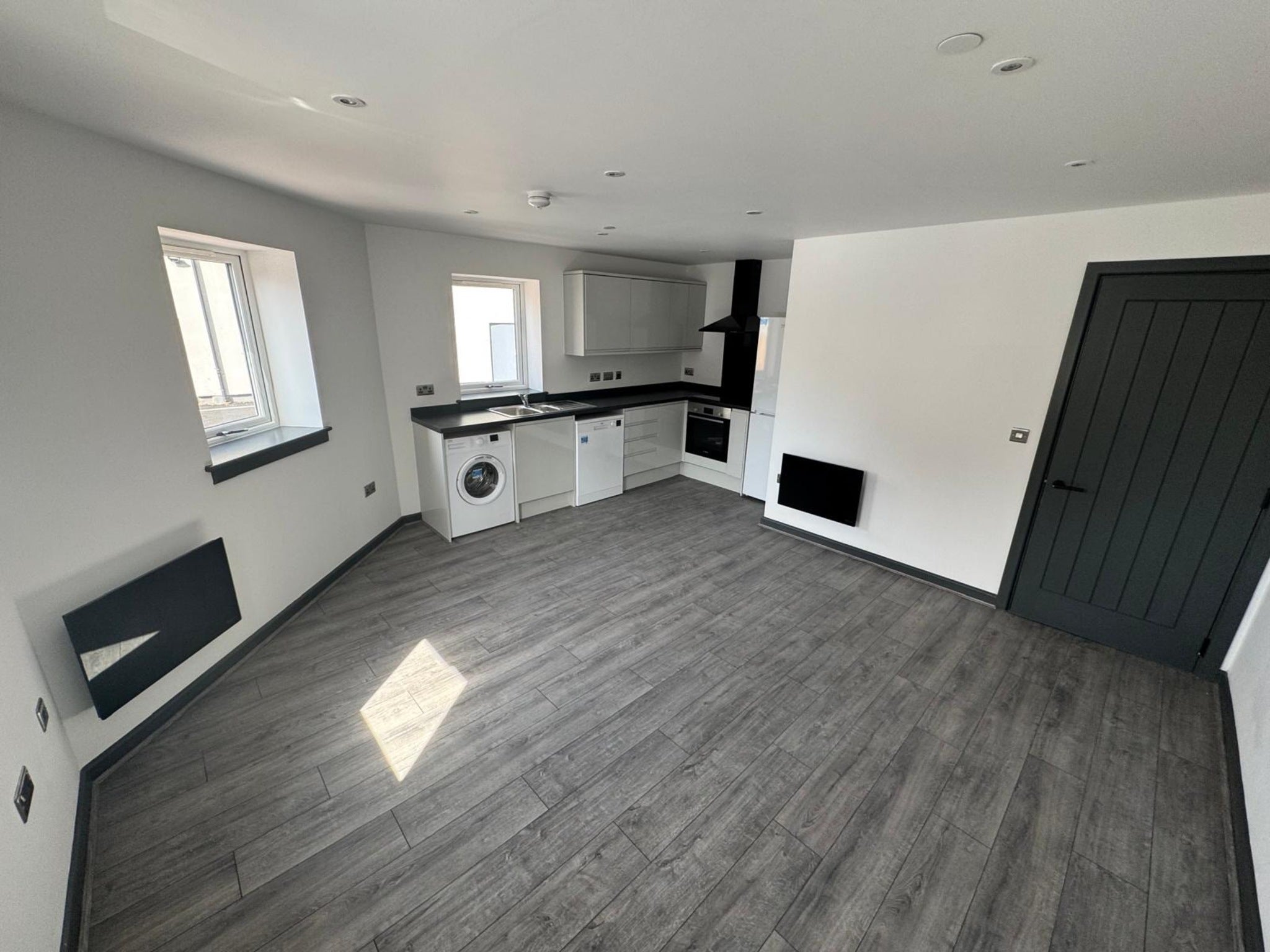 Flat Merridale Road in Wolverhampton