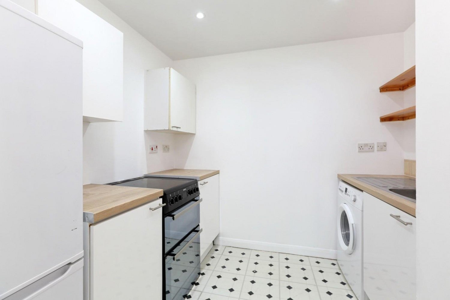 Flat Havil Street in Greater London