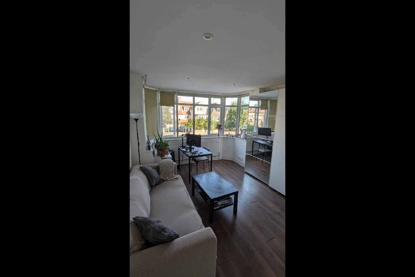 Flat Finchley Road in Greater London