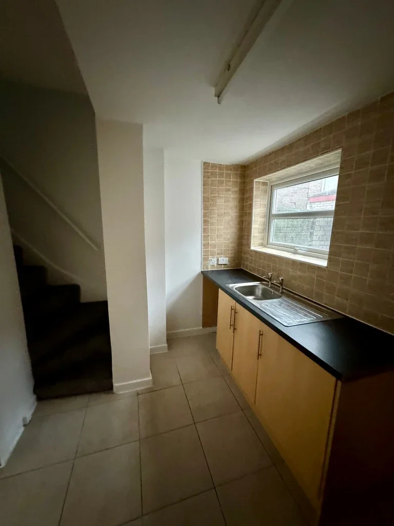 Flat Wilburn Street in Liverpool