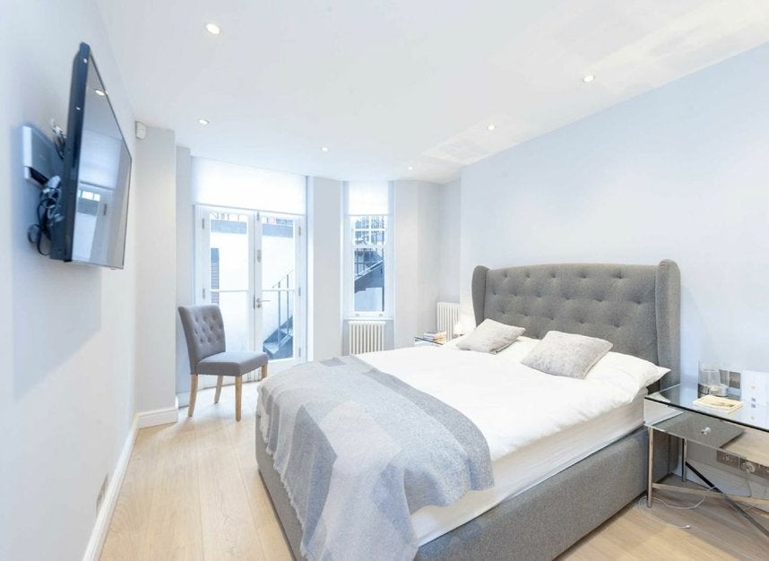 Flat Culford Gardens in Greater London