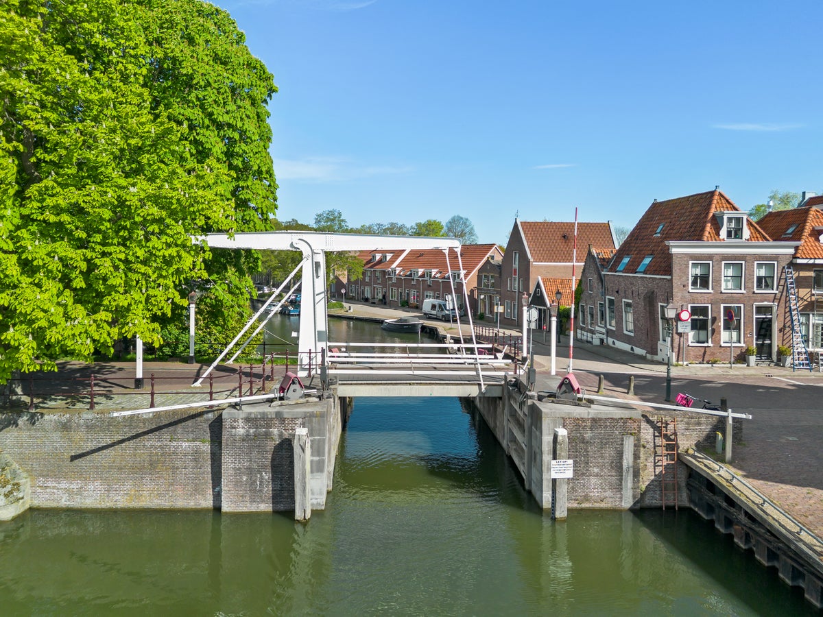 Woonhuis aan de Grote Oost in Hoorn (1621 BX)