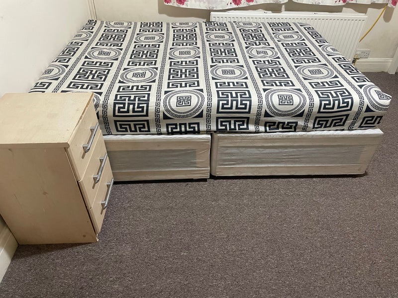 Room Clifford Road in Greater London