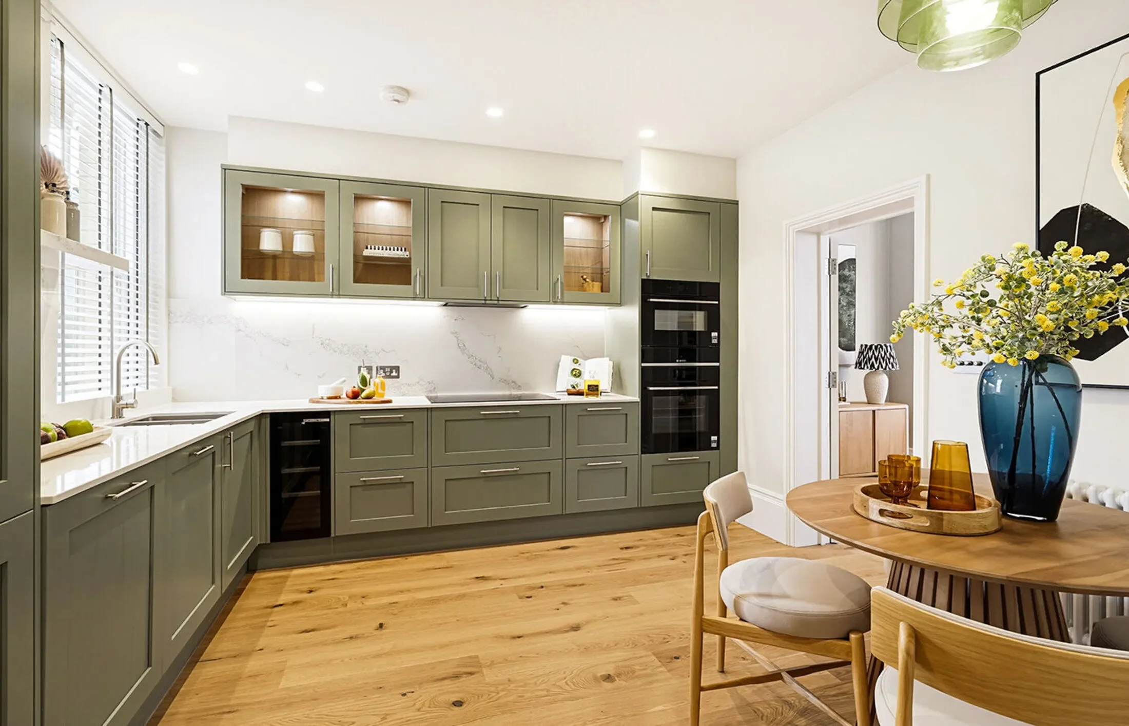 Flat Kynance Place in Greater London
