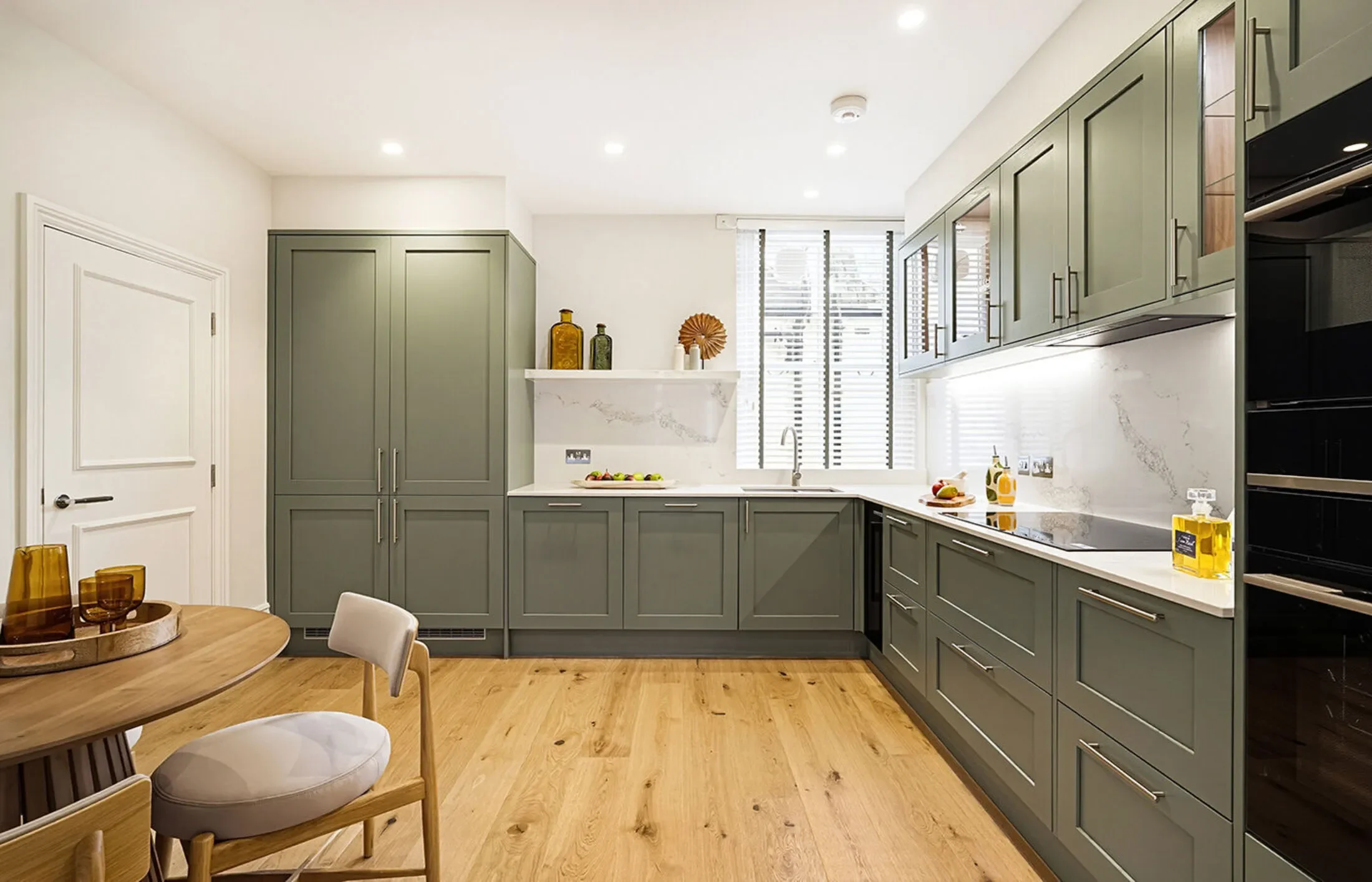 Flat Kynance Place in Greater London