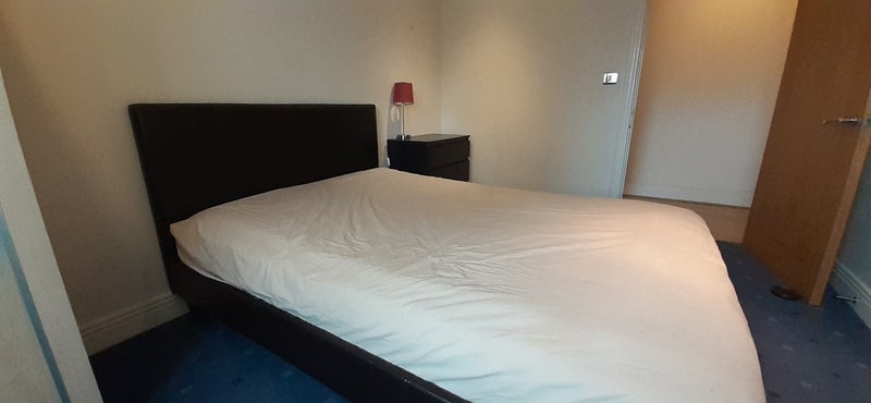 Room Booth Road in Greater London