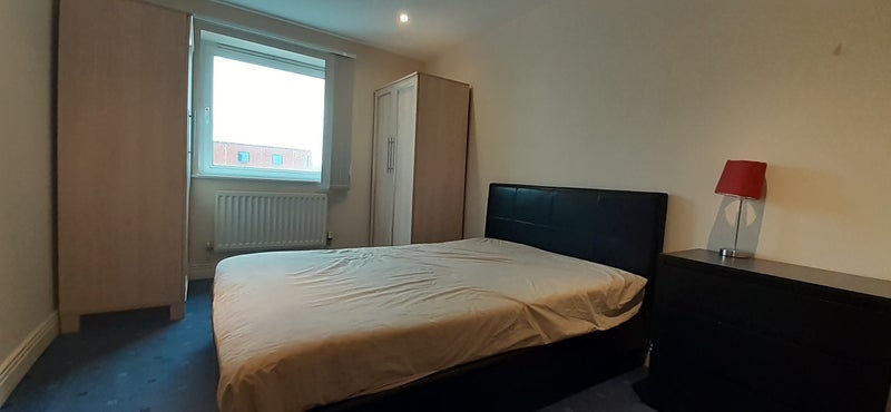 Room Booth Road in Greater London