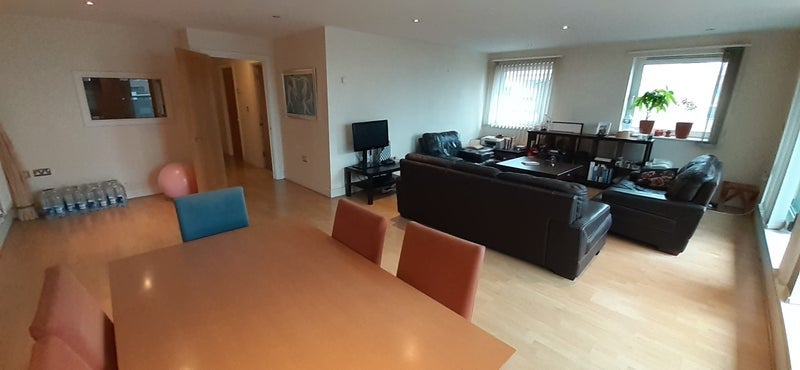 Room Booth Road in Greater London