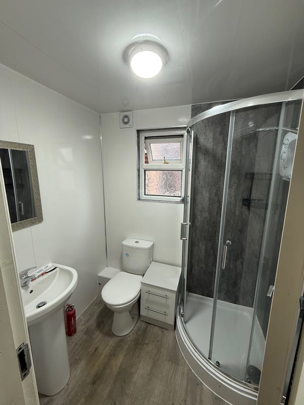 Room Talbot Road in Manchester