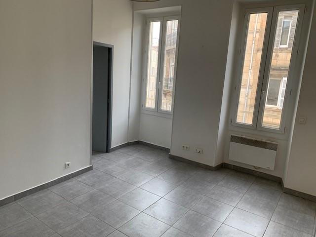 Appartement Place du 4 Septembre à Marseille