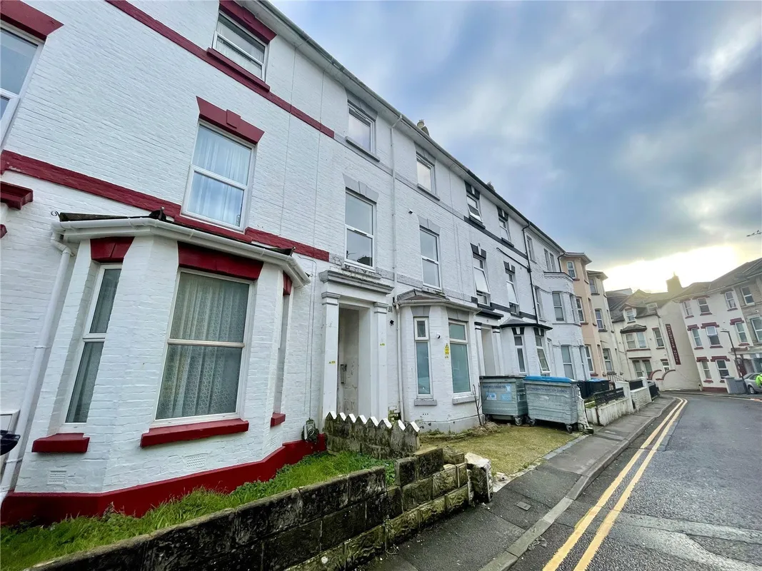 Flat Purbeck Road in Bournemouth