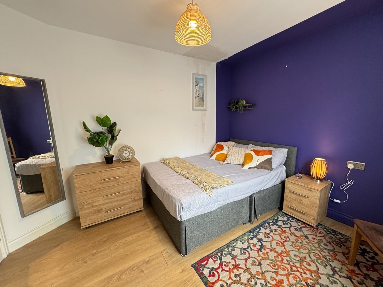 Room Wingmore Road in Greater London