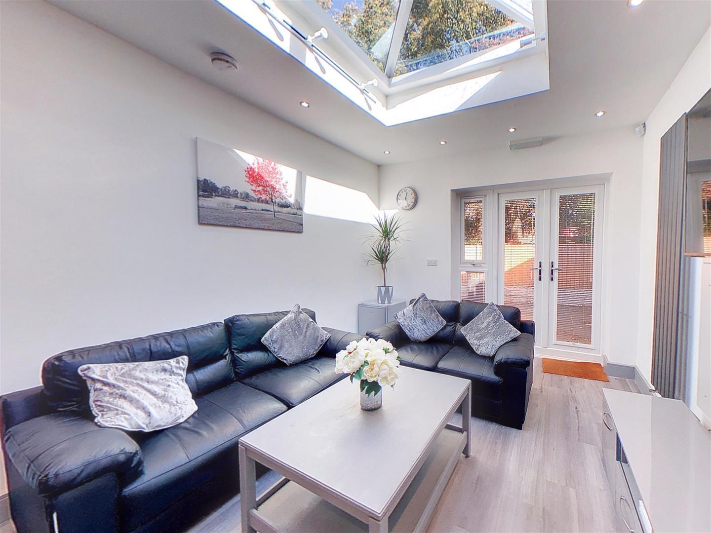 Flat Teignmouth Road in Birmingham