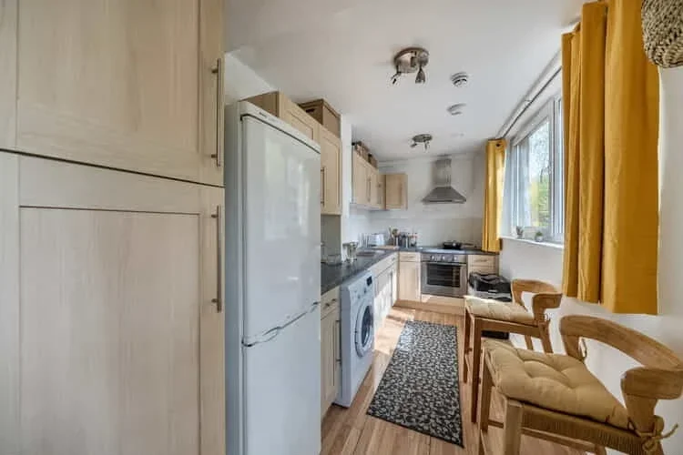 Flat Matthias Road in Greater London