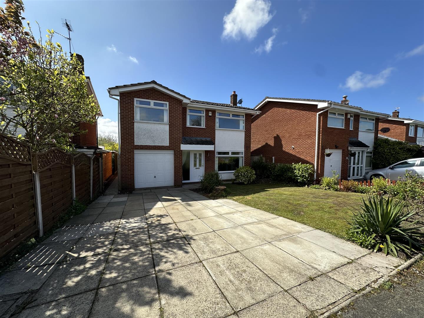 House Bathwood Drive in Neston