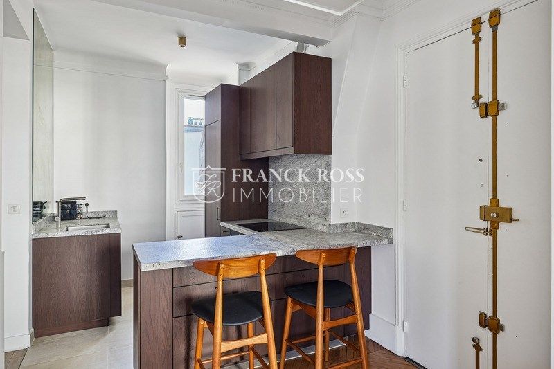 Appartement Place Victor Hugo à Paris