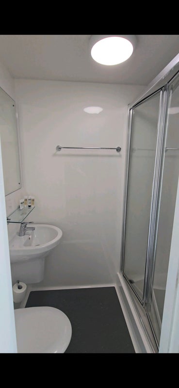 Flat Mercy Terrace in Greater London