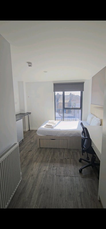 Flat Mercy Terrace in Greater London