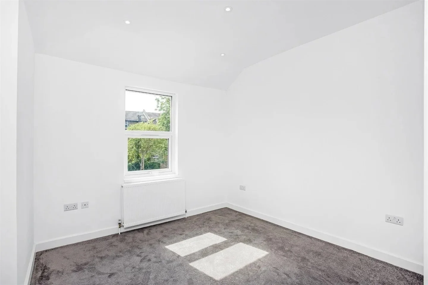 Flat Sangley Road in Greater London