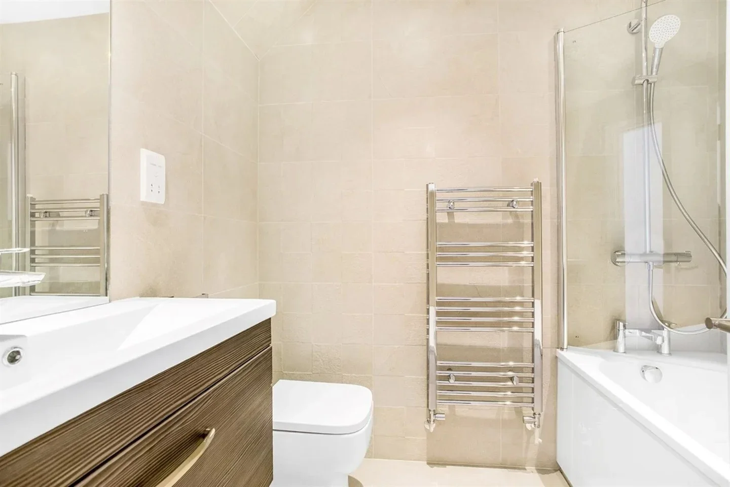 Flat Sangley Road in Greater London