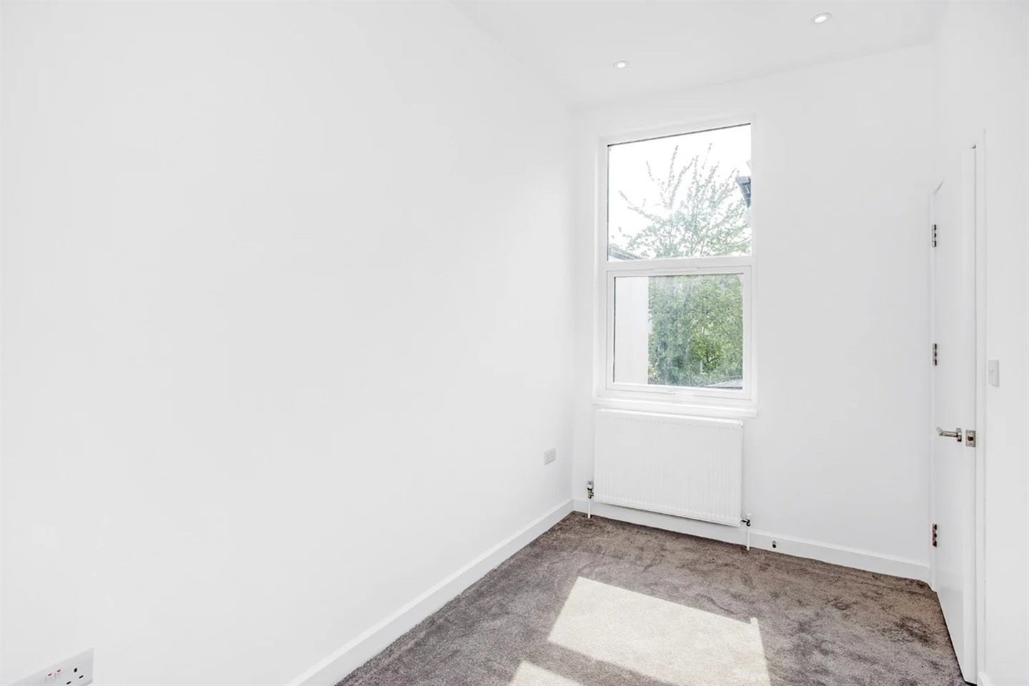 Flat Sangley Road in Greater London