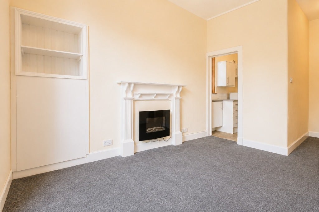 Flat Dalry Road in City of Edinburgh