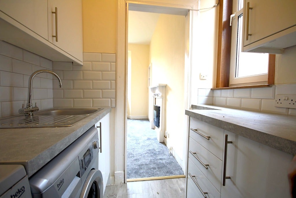Flat Dalry Road in City of Edinburgh
