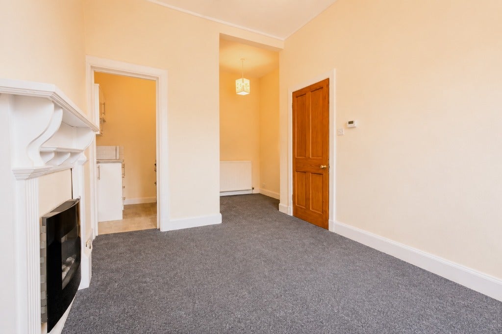 Flat Dalry Road in City of Edinburgh