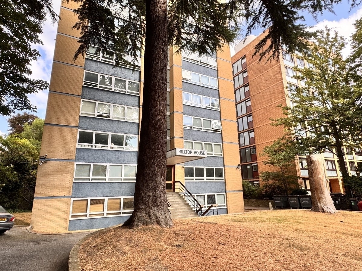 Flat Hornsey Lane in Greater London