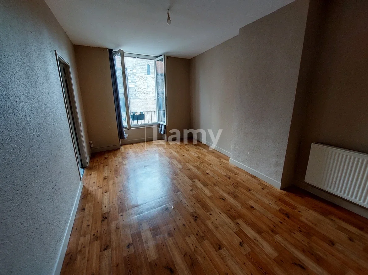 Flat Place Saint-Paul in Issoire