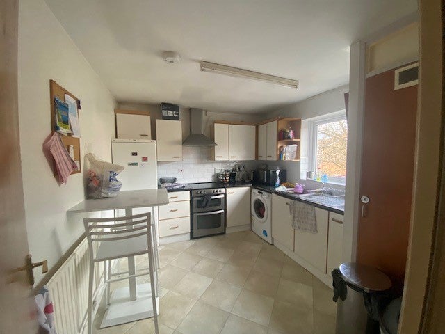 Room Cobden Street in Derby