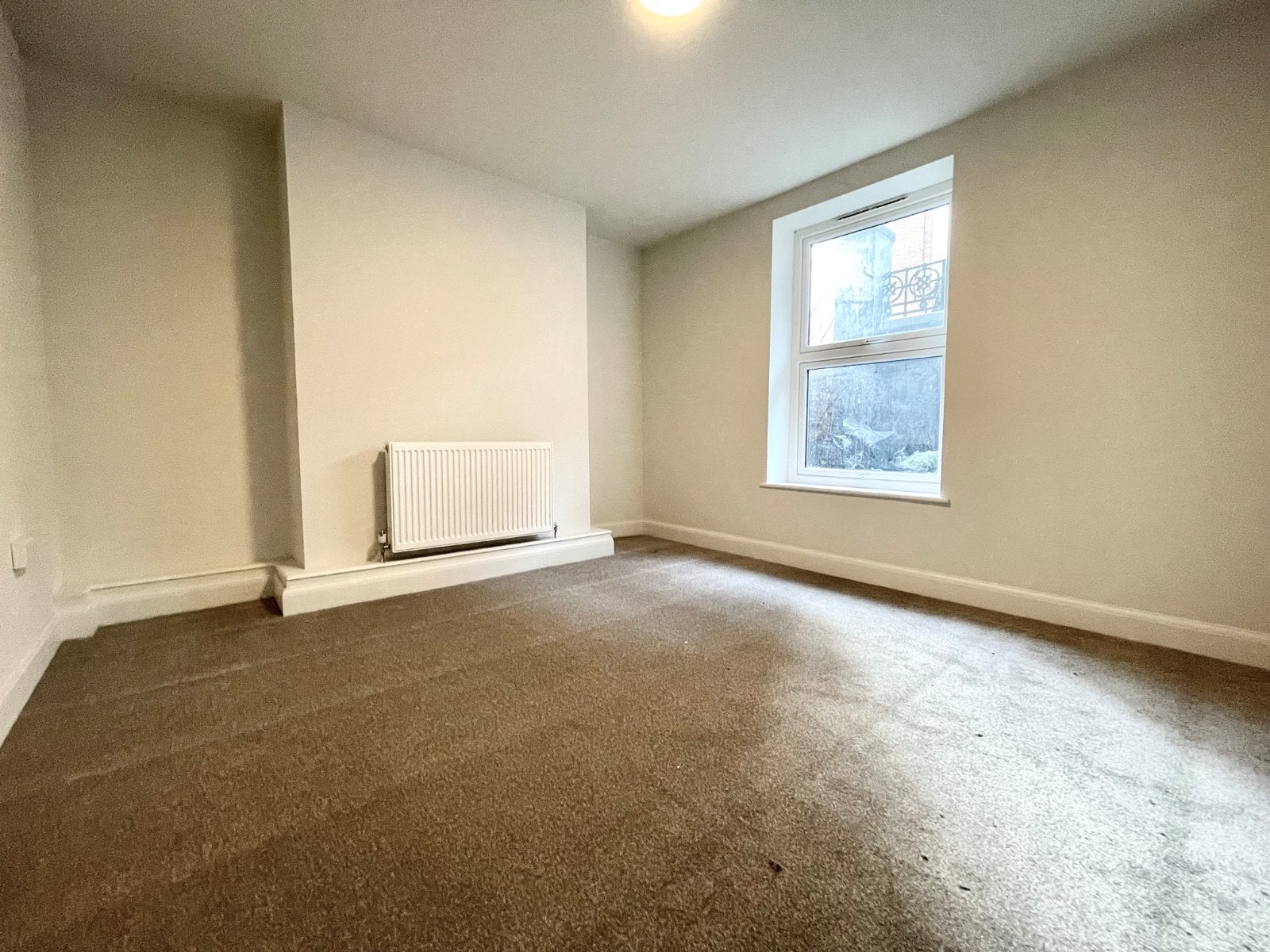 Flat Addington Road in Thanet