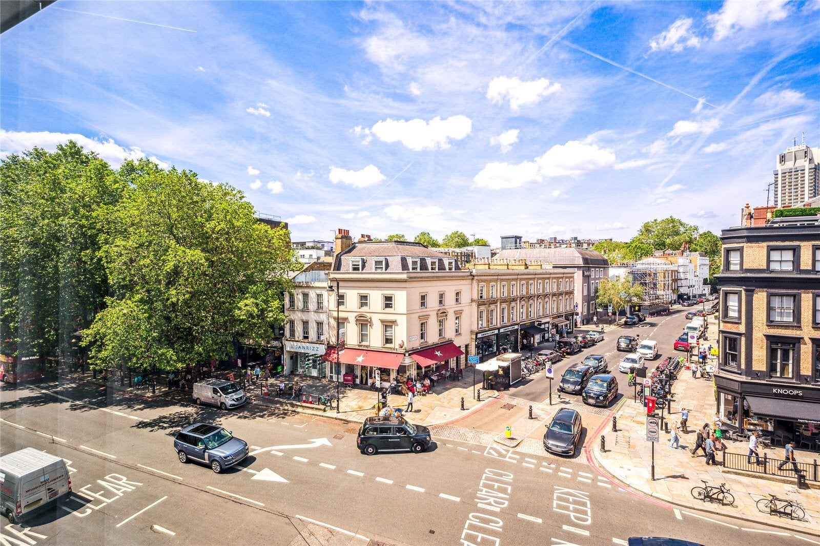 Flat Brompton Road in Greater London