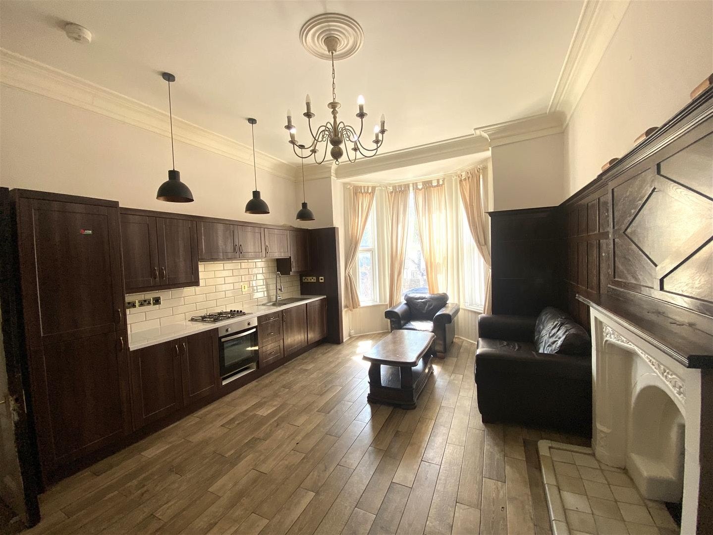 Flat Heston Road in Greater London
