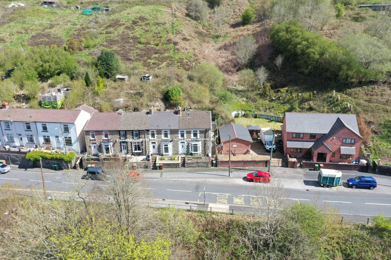 House Queen's Road in New Tredegar