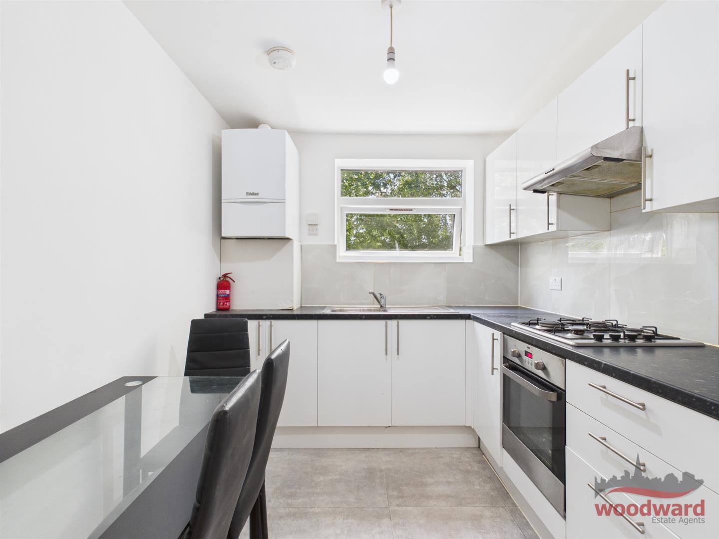 Flat Weald Lane in Greater London
