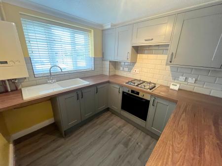 Flat Rockingham Crescent in Grimsby