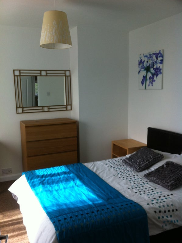 Room Wathen Road in Warwick