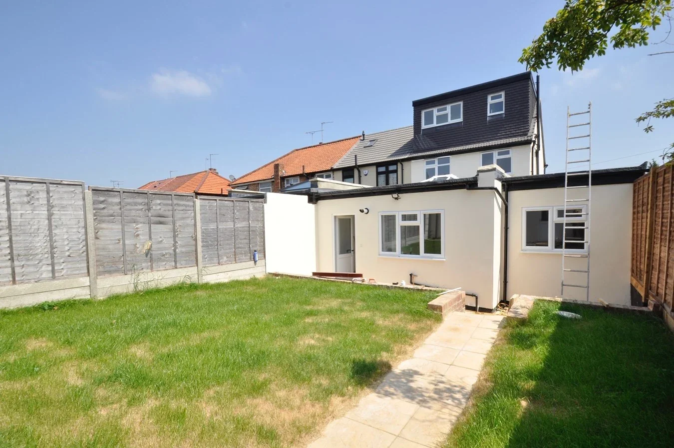 House Kamrans Place in Greater London