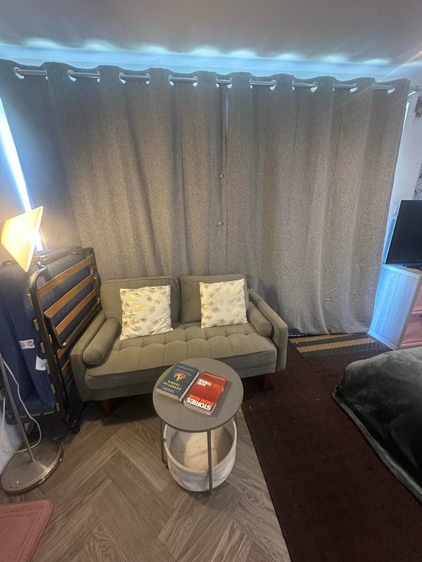 Room Grand Drive in Greater London