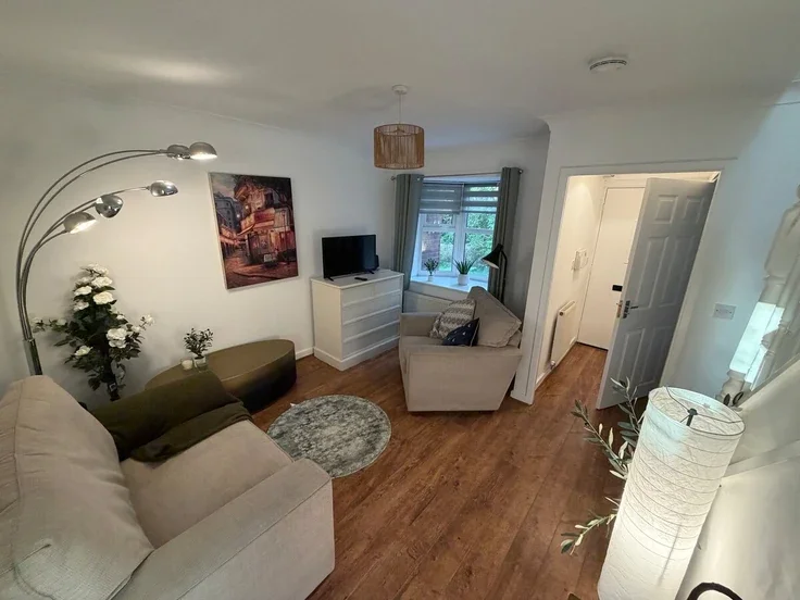 House Cottage Close in Northwich