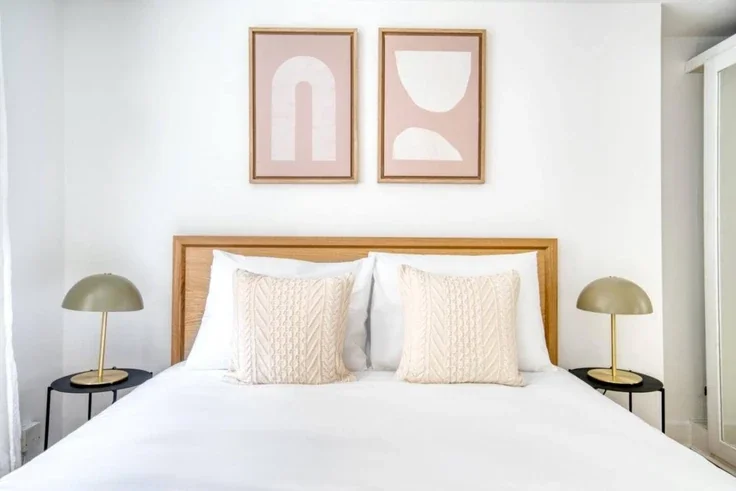 Flat Mercer Walk in City of Westminster