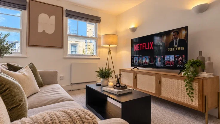 Flat Mercer Walk in City of Westminster